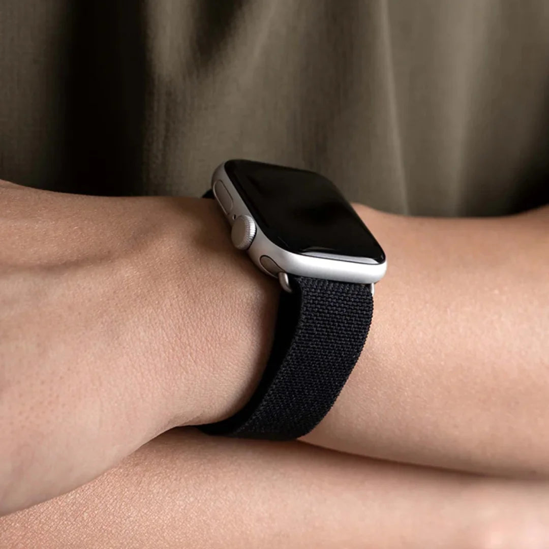 Black | Milanese Magnetic Loop Strap for Smartwatch | Stainless Steel Band | 42mm / 44mm / 45mm